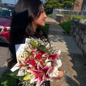 There Are Four Ways to Personalize Your Bouquet for Meaningful Gifting