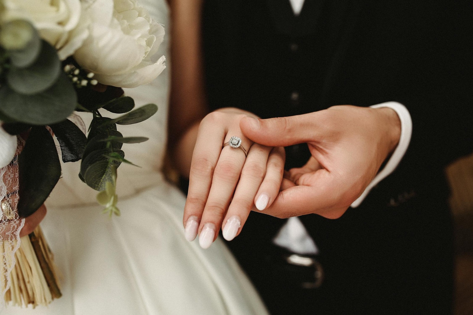 Why Lab-Grown Diamond Rings Are Gaining Popularity with Modern Couples